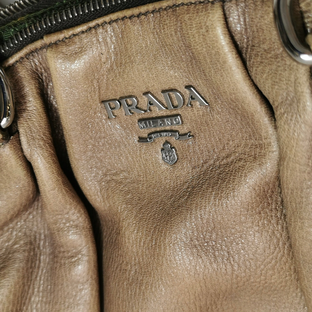 prada solid color letter logo handbag
